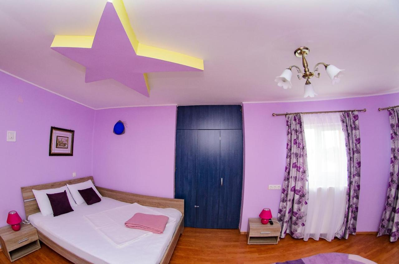Casa Liana Hotel Oradea Bagian luar foto
